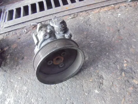 Αντλία Υδραυλικού Τιμονιού Μεταχειρισμένος για VW POLO (1999 - 2001) (6N2) 1400 (AKK) Petrol 60