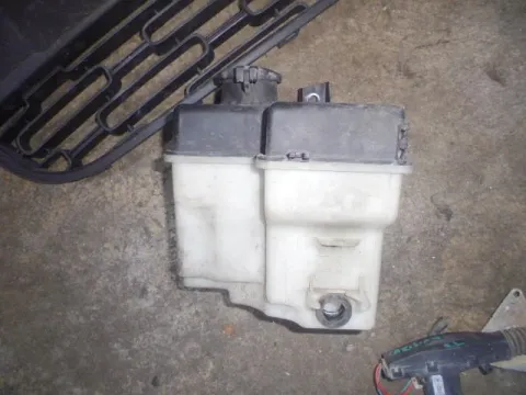 Δοχείο Υαλοκαθαριστήρων για HYUNDAI GETZ (2002 - 2005) (TB) Δοχείο Υαλοκαθαριστήρων για HYUNDAI GETZ (2002 - 2005) (TB)