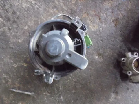 Μοτέρ Καλοριφέρ για MITSUBISHI COLT (2005 - 2008 ) (CZ) Μοτέρ Καλοριφέρ για MITSUBISHI COLT (2005 - 2008 ) (CZ)