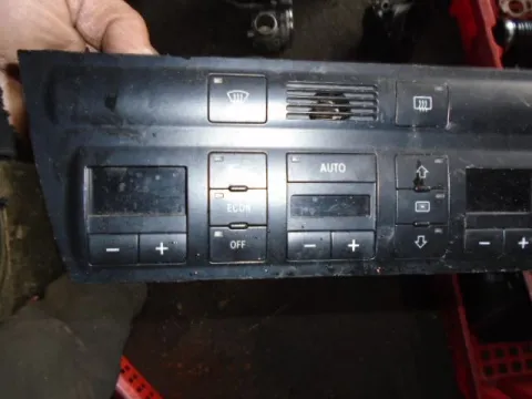 Χειριστήρια Καλοριφέρ 4B0820043K για AUDI A6 (2001 - 2004) (4B) - 