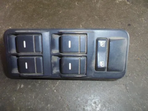 Διακόπτης Παραθύρων Κεντρικός Αριστερής 4πλος 6+8+2pin για LANDROVER DISCOVERY (2004 - 2009) (LA) III