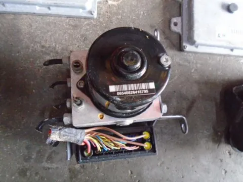 Μονάδα ABS 10020604074 για BMW 3 Series (2005 - 2008) (E90-1-2-3) Μονάδα ABS 10020604074 για BMW 3 Series (2005 - 2008) (E90-1-2-3)
