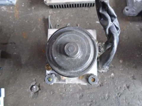 Μονάδα ABS 4451026060 για TOYOTA HI-ACE (1996 - 2006) (XH10) Μονάδα ABS 4451026060 για TOYOTA HI-ACE (1996 - 2006) (XH10)