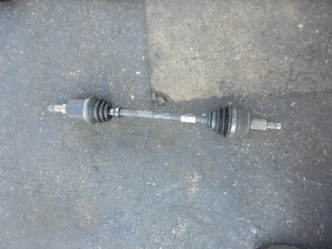 Ημιαξόνιο Εμπρός Αριστερό για RENAULT CLIO (2009 - 2013) / Diesel Ημιαξόνιο Εμπρός Αριστερό για RENAULT CLIO (2009 - 2013) / Diesel