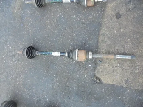 Ημιαξόνιο Εμπρός Δεξί για CITROEN C3 (2017 - ) / 1500 Diesel ( YH01 ) BlueHDI 100hp