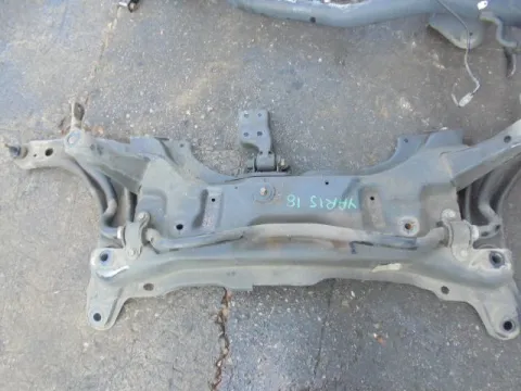 Γέφυρα Εμπρός Οριζόντια για TOYOTA YARIS (2017 - 2020) / Hybrid *ΔΒ* Γέφυρα Εμπρός Οριζόντια για TOYOTA YARIS (2017 - 2020) / Hybrid *ΔΒ*