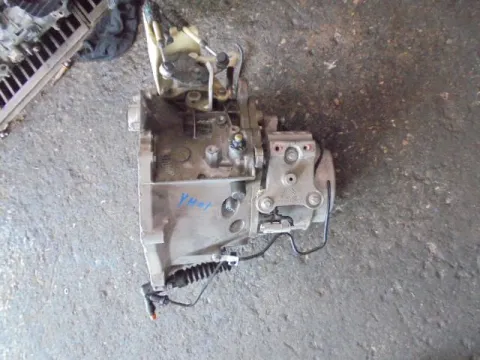 Κιβώτιο Ταχυτήτων (Σασμάν) Χειροκίνητο για CITROEN C3 (2017 - ) / 1500 Diesel ( YH01 ) BlueHDI 100hp Κιβώτιο Ταχυτήτων (Σασμάν) Χειροκίνητο για CITROEN C3 (2017 - ) / 1500 Diesel ( YH01 ) BlueHDI 100hp