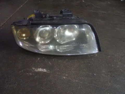 Φανάρι Εμπρός Δεξί Xenon (Χωρίς ΄Λάμπα) για AUDI A4 (2001 - 2005) (8H) (8E)  Φανάρι Εμπρός Δεξί Xenon (Χωρίς ΄Λάμπα) για AUDI A4 (2001 - 2005) (8H) (8E)