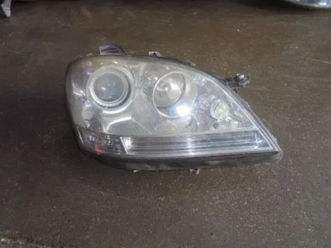 Φανάρι Εμπρός Δεξί XENON για MERCEDES M-CLASS (2005 - 2008) (W164)  Φανάρι Εμπρός Δεξί XENON για MERCEDES M-CLASS (2005 - 2008) (W164)