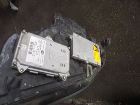 Φανάρι Εμπρός Δεξί XENON για MERCEDES M-CLASS (2005 - 2008) (W164)  -  Φανάρι Εμπρός Δεξί XENON για MERCEDES M-CLASS (2005 - 2008) (W164)  -