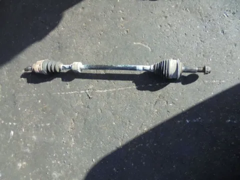 Ημιαξόνιο Εμπρός Δεξί για TOYOTA YARIS (2012 - 2014) ( ) / 1000 (1KR-FE) petrol 69 ( KSP90 ) Ημιαξόνιο Εμπρός Δεξί για TOYOTA YARIS (2012 - 2014) ( ) / 1000 (1KR-FE) petrol 69 ( KSP90 )