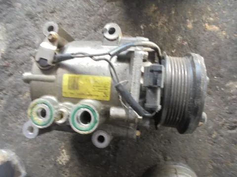 Συμπιεστής A-C (Κομπρέσορας) για FORD FIESTA (2002 - 2005) Mk5a  Συμπιεστής A-C (Κομπρέσορας) για FORD FIESTA (2002 - 2005) Mk5a