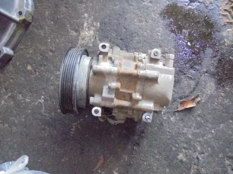 Συμπιεστής A-C (Κομπρέσορας) για TOYOTA COROLLA (1992 - 1997) (AE100)  Συμπιεστής A-C (Κομπρέσορας) για TOYOTA COROLLA (1992 - 1997) (AE100)