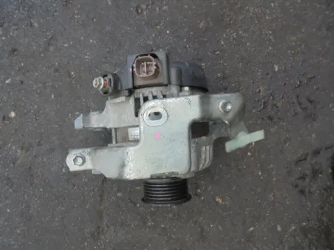 Δυναμό - Εναλλάκτης 270600Y030 για TOYOTA YARIS (2006 - 2009) (KL9) 1300 Δυναμό - Εναλλάκτης 270600Y030 για TOYOTA YARIS (2006 - 2009) (KL9) 1300