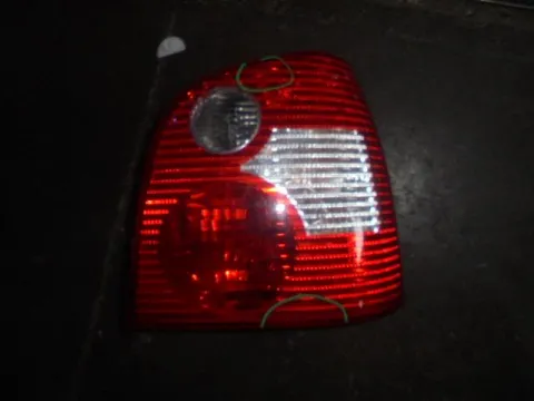 Φανάρι Πίσω Δεξί (Ραγισμένο) για VW POLO (2002 - 2005) (9N)  Φανάρι Πίσω Δεξί (Ραγισμένο) για VW POLO (2002 - 2005) (9N)