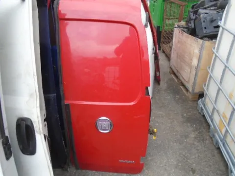 Πόρτα Πίσω Δεξιά Δίφυλλη Χ.Τζάμι για FIAT FIORINO (2008 -) , QUBO (2008 - ) , CITROEN NEMO (2008 - ) II *Γ* Πόρτα Πίσω Δεξιά Δίφυλλη Χ.Τζάμι για FIAT FIORINO (2008 -) , QUBO (2008 - ) , CITROEN NEMO (2008 - ) II *Γ*