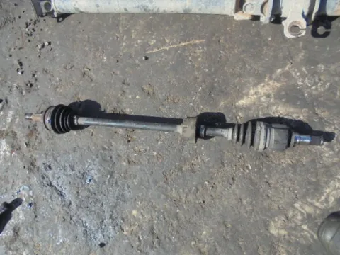 Ημιαξόνιο Εμπρός Δεξί Με ABS για TOYOTA YARIS (2003 - 2005) (XP10)  Ημιαξόνιο Εμπρός Δεξί Με ABS για TOYOTA YARIS (2003 - 2005) (XP10)