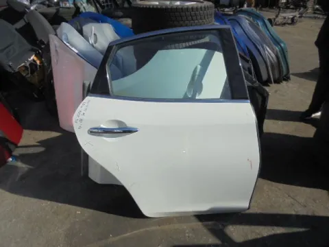 Πόρτα Πίσω Δεξιά για INFINITI M ( 2010 - 2014 ) (M30d) 