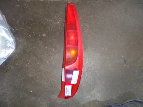 Φανάρι Πίσω Δεξί (Ελαττωματικό) για FIAT PUNTO (1999 - 2003) (188) Ηatchback - 5dr , (2003 - 2008) (188)  Φανάρι Πίσω Δεξί (Ελαττωματικό) για FIAT PUNTO (1999 - 2003) (188) Ηatchback - 5dr , (2003 - 2008) (188)
