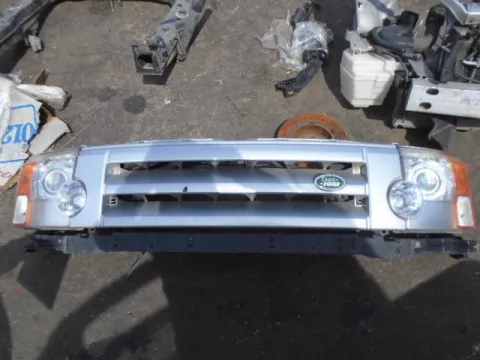 Μούρη (Με Φανάρια , Μάσκα , Μετω΄πη)  για LANDROVER DISCOVERY (2004 - 2009) (LA) III *Γ*