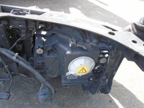 Μούρη (Με Φανάρια , Μάσκα , Μετω΄πη)  για LANDROVER DISCOVERY (2004 - 2009) (LA) III *Γ* - 