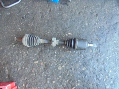 Ημιαξόνιο Εμπρός Δεξί Με ABS για HONDA HRV (1999 - 2001) (GH)  Ημιαξόνιο Εμπρός Δεξί Με ABS για HONDA HRV (1999 - 2001) (GH)