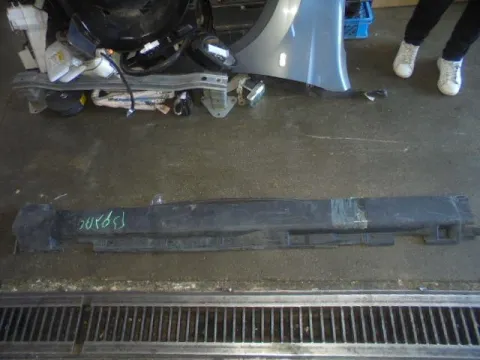 Μαρσπιέ Αριστερός (Ελαττωματικό) για VOLVO S40 (2004 - 2007) (MS) *Γ* Μαρσπιέ Αριστερός (Ελαττωματικό) για VOLVO S40 (2004 - 2007) (MS) *Γ*