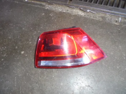 Φανάρι Πίσω Δεξί (Ελαττωματικό) για VW GOLF (2013 - ) Mk7 (5G) Hatchback - 5dr 