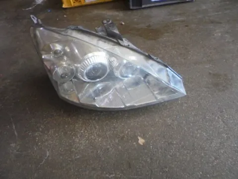Φανάρι Εμπρός Δεξί XENON για FORD FOCUS (2002 - 2004) Mk1b  Φανάρι Εμπρός Δεξί XENON για FORD FOCUS (2002 - 2004) Mk1b