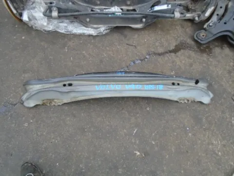 Τραβέρσα Προφυλακτήρα Πίσω για VOLVO V40 (2013 - )  Τραβέρσα Προφυλακτήρα Πίσω για VOLVO V40 (2013 - )