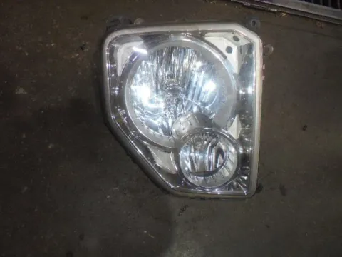Φανάρι Εμπρός Δεξί (Σπασμένη Βάση) για JEEP CHEROKEE (2008 - 2013) (KK)  Φανάρι Εμπρός Δεξί (Σπασμένη Βάση) για JEEP CHEROKEE (2008 - 2013) (KK)