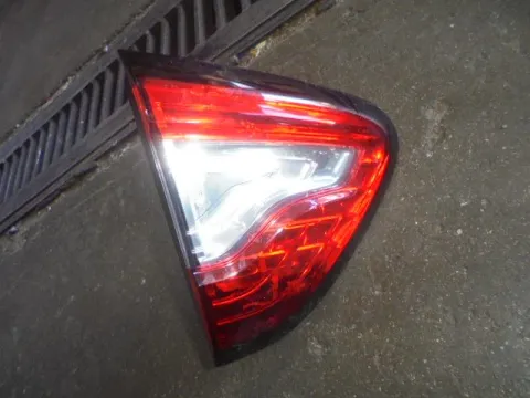 Φανάρι Πίσω Αριστερό Καπού για RENAULT CAPTUR (2016 - 2019)  Φανάρι Πίσω Αριστερό Καπού για RENAULT CAPTUR (2016 - 2019)