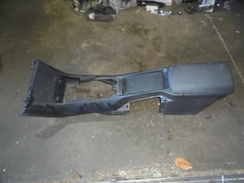 Υποβραχιόνιο(Τεμπέλης) για VOLVO V40 (2013 - ) *Γ* Υποβραχιόνιο(Τεμπέλης) για VOLVO V40 (2013 - ) *Γ*