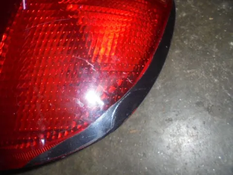 Φανάρι Πίσω Δεξί (Με Ντουι) (Ραγισμένο) για TOYOTA YARIS (1999 - 2002) (XP10)  - 