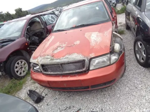 Τροπέτο Αμάξι κομπλέ με Άξονα Πίσω Δισκόπλακες ABS και Ζαντολάστιχα 195/65/15 για AUDI A4 (1995 - 1998) (8D) Sedan - 4dr 1600 (ADP) Petrol 100 *ΔΒ* -  Τροπέτο Αμάξι κομπλέ με Άξονα Πίσω Δισκόπλακες ABS και Ζαντολάστιχα 195/65/15 για AUDI A4 (1995 - 1998) (8D) Sedan - 4dr 1600 (ADP) Petrol 100 *ΔΒ* -