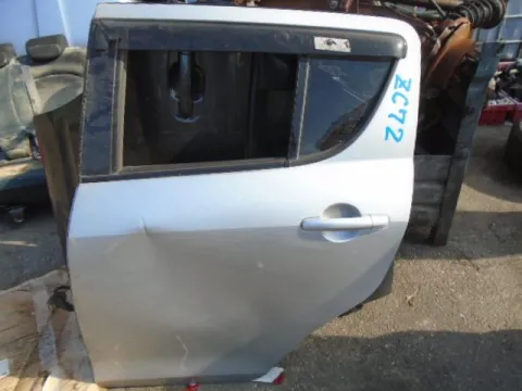 Πόρτα Πίσω Αριστερή Λίγο Χτυπημένη για SUZUKI SWIFT (2014 - 2017) *Ε* Πόρτα Πίσω Αριστερή Λίγο Χτυπημένη για SUZUKI SWIFT (2014 - 2017) *Ε*