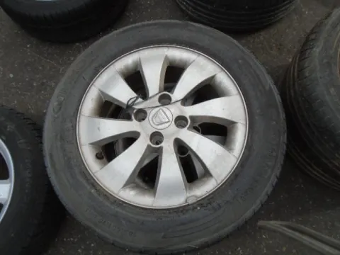Ζαντολάστιχο 1ΤΕΜ. KUMHO 185/65/R15 **  για DACIA SANDERO (2008 - 2013) *Γ* Ζαντολάστιχο 1ΤΕΜ. KUMHO 185/65/R15 **  για DACIA SANDERO (2008 - 2013) *Γ*