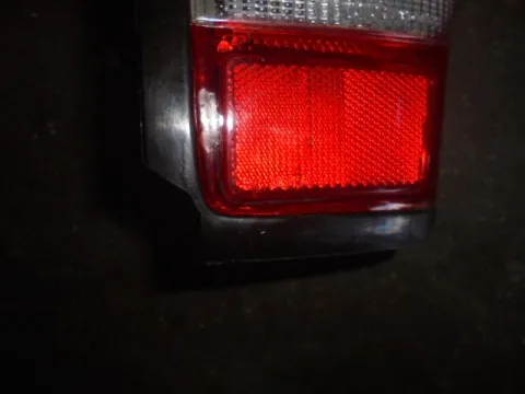 Φανάρι Πίσω Δεξί (Ελαττωματικό) για NISSAN D22 (1998 - 2001) , (2002 - 2007)  -  Φανάρι Πίσω Δεξί (Ελαττωματικό) για NISSAN D22 (1998 - 2001) , (2002 - 2007)  -