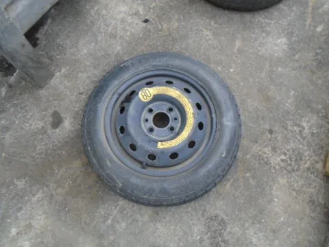 Ζαντολάστιχο ΡΕΖΕΡΒΑ PIRELLI 135/80/R14 ** για FIAT GRANDE PUNTO (2005 - 2008) (199)  *ΔΒ*  Ζαντολάστιχο ΡΕΖΕΡΒΑ PIRELLI 135/80/R14 ** για FIAT GRANDE PUNTO (2005 - 2008) (199)  *ΔΒ*