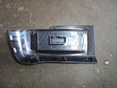 Διακόπτης Παραθύρων Κεντρικός Αριστερής 4πλος 14pin για CITROEN C3 (2017 - )  - 