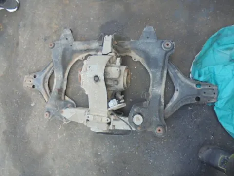 Γέφυρα Πίσω Με Διαφορικό για AUDI 90 (1991 - 2000) (8G) (B4) *Δ* Γέφυρα Πίσω Με Διαφορικό για AUDI 90 (1991 - 2000) (8G) (B4) *Δ*