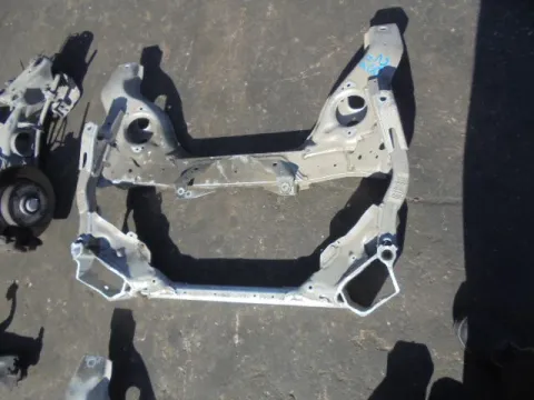 Γέφυρα Εμπρός Οριζόντια για BMW 3 Series (2005 - 2008) (E90-1-2-3) 28 JAPAN *ΔΒ* Γέφυρα Εμπρός Οριζόντια για BMW 3 Series (2005 - 2008) (E90-1-2-3) 28 JAPAN *ΔΒ*