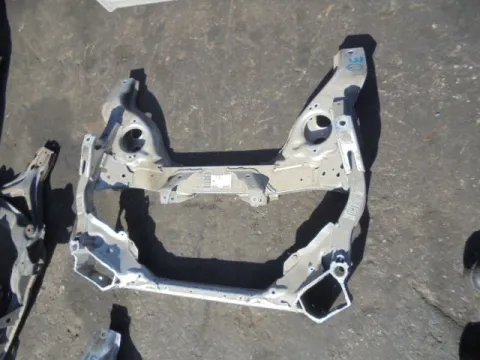 Γέφυρα Εμπρός Οριζόντια για BMW 3 Series (2005 - 2008) (E90-1-2-3) 30 JAPAN  *ΔΒ* Γέφυρα Εμπρός Οριζόντια για BMW 3 Series (2005 - 2008) (E90-1-2-3) 30 JAPAN  *ΔΒ*