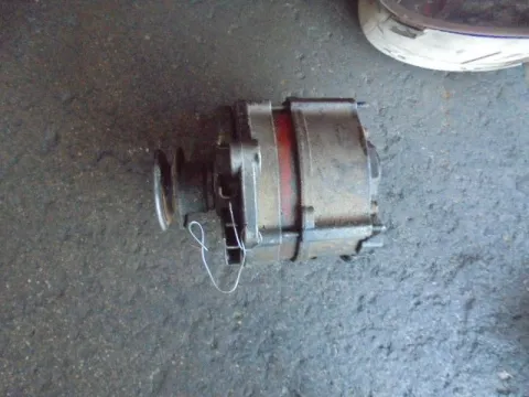 Δυναμό - Εναλλάκτης για VW TRANSPORTER (1991 - 1996) (70X) (T4) 1900 (1X) Diesel 61  Δυναμό - Εναλλάκτης για VW TRANSPORTER (1991 - 1996) (70X) (T4) 1900 (1X) Diesel 61