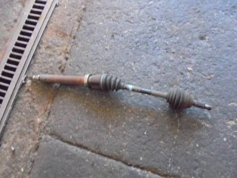 Ημιαξόνιο Εμπρός Δεξί για FORD FIESTA (2002 - 2005) Mk5a  Ημιαξόνιο Εμπρός Δεξί για FORD FIESTA (2002 - 2005) Mk5a