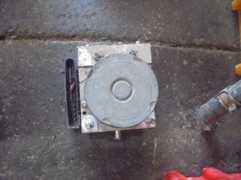 Μονάδα ABS 0265234120 για MITSUBISHI COLT (2005 - 2008 ) (CZ)  Μονάδα ABS 0265234120 για MITSUBISHI COLT (2005 - 2008 ) (CZ)