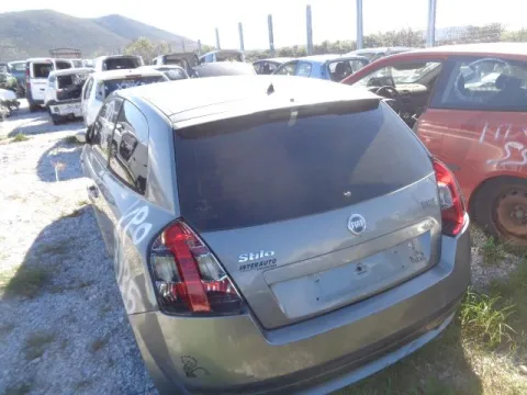 Τροπέτο Αμάξι κουφάρι Χ. Μηχανή Χ. Σασμάν Με Πίσω Άξονα Δισκόπλακες -ABS Με Σπασμένα Φανάρια για FIAT STILO (2001 - 2006) (192) Hatchback - 3dr *ΔΒ* -  Τροπέτο Αμάξι κουφάρι Χ. Μηχανή Χ. Σασμάν Με Πίσω Άξονα Δισκόπλακες -ABS Με Σπασμένα Φανάρια για FIAT STILO (2001 - 2006) (192) Hatchback - 3dr *ΔΒ* -