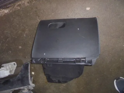 Ντουλαπάκι για CITROEN C3 (2017 - ) *Γ* Ντουλαπάκι για CITROEN C3 (2017 - ) *Γ*