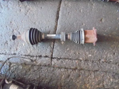 Ημιαξόνιο Εμπρός Αριστερό για VW PASSAT (2011 - 2014) (B7) 2000 Diesel TDI 140hp CFG  Ημιαξόνιο Εμπρός Αριστερό για VW PASSAT (2011 - 2014) (B7) 2000 Diesel TDI 140hp CFG