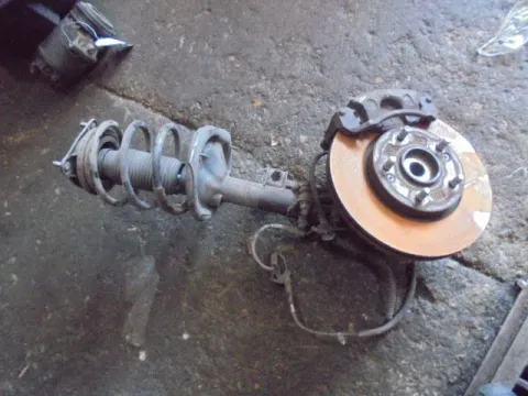 Άκρο Πλήρες Εμπρός Αριστερό Με ABS για HYUNDAI i30 (2007 - 2012) 1400 petrol 105 G4FA , (2012 - 2015) ( ) 1400 Petrol Gamma 100hp G4FA  Άκρο Πλήρες Εμπρός Αριστερό Με ABS για HYUNDAI i30 (2007 - 2012) 1400 petrol 105 G4FA , (2012 - 2015) ( ) 1400 Petrol Gamma 100hp G4FA